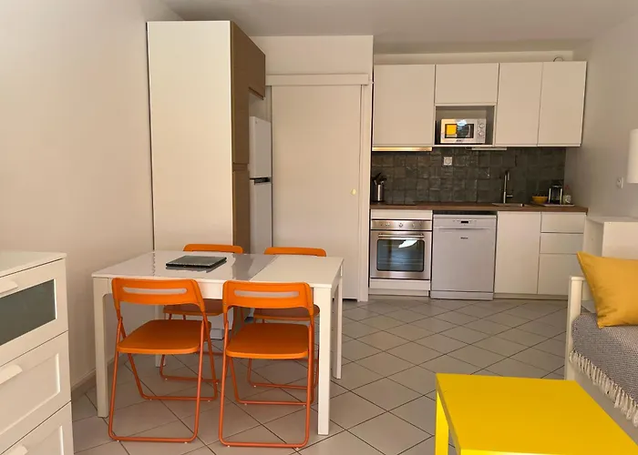 Studio Anny Climatise Vue Mer Avec Piscine